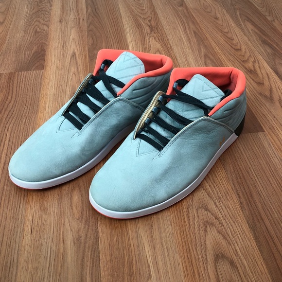 Under Armour Other - Under Armour Gold Shoes